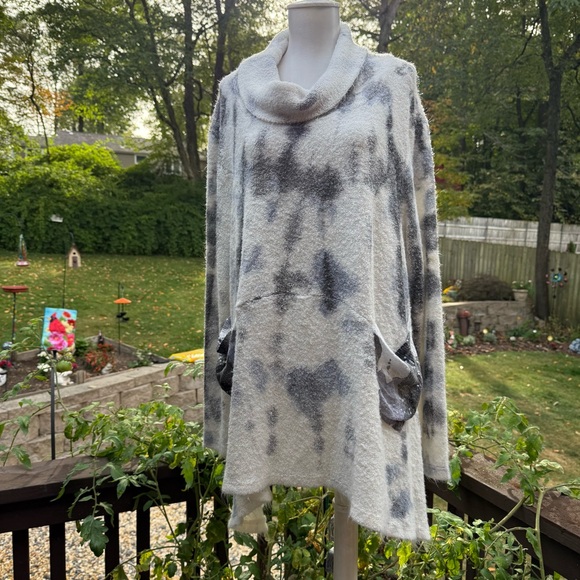 Cozy Cowl Neck Sweater - Gray and White - Picture 1 of 10